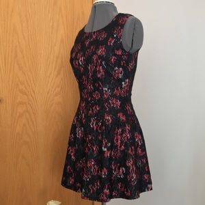 NWOT Forever 21 Rose & Lace Dress